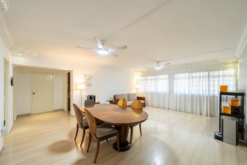 351 Tampines Street 33, 351 Tampines Street 33, 4 Bedrooms, 1,432 sqft, HDB Flat For Sale, by Zach Sabai, 500203017 - Living Room - PropertyGuru.com.sg