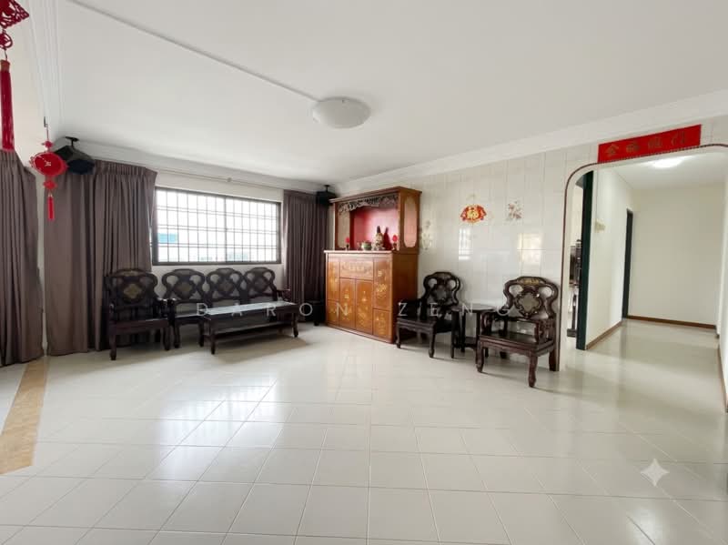 289 Yishun Avenue 6, 289 Yishun Avenue 6, 3 Bedrooms, 1,313 sqft, HDB Flat For Sale, by Daron Zeng, 500203018 - Living Room - PropertyGuru.com.sg