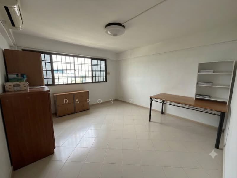 289 Yishun Avenue 6, 289 Yishun Avenue 6, 3 Bedrooms, 1,313 sqft, HDB Flat For Sale, by Daron Zeng, 500203018 - Study - PropertyGuru.com.sg