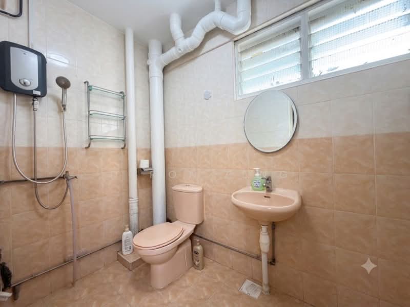 289 Yishun Avenue 6, 289 Yishun Avenue 6, 3 Bedrooms, 1,313 sqft, HDB Flat For Sale, by Daron Zeng, 500203018 - Bathroom - PropertyGuru.com.sg