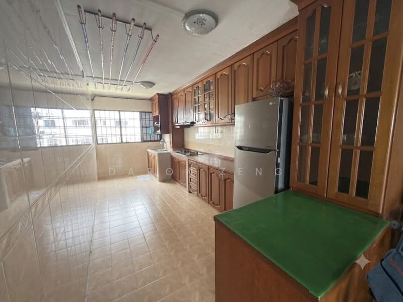 289 Yishun Avenue 6, 289 Yishun Avenue 6, 3 Bedrooms, 1,313 sqft, HDB Flat For Sale, by Daron Zeng, 500203018 - Kitchen - PropertyGuru.com.sg