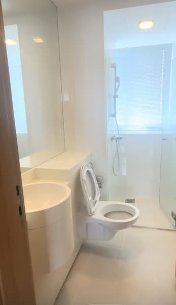 Twin Regency, 26 Kim Tian Road, 4 Bedrooms, 1,442 sqft, Condominium For Rent, by Jude Teem, 500203028 - Bathroom - PropertyGuru.com.sg