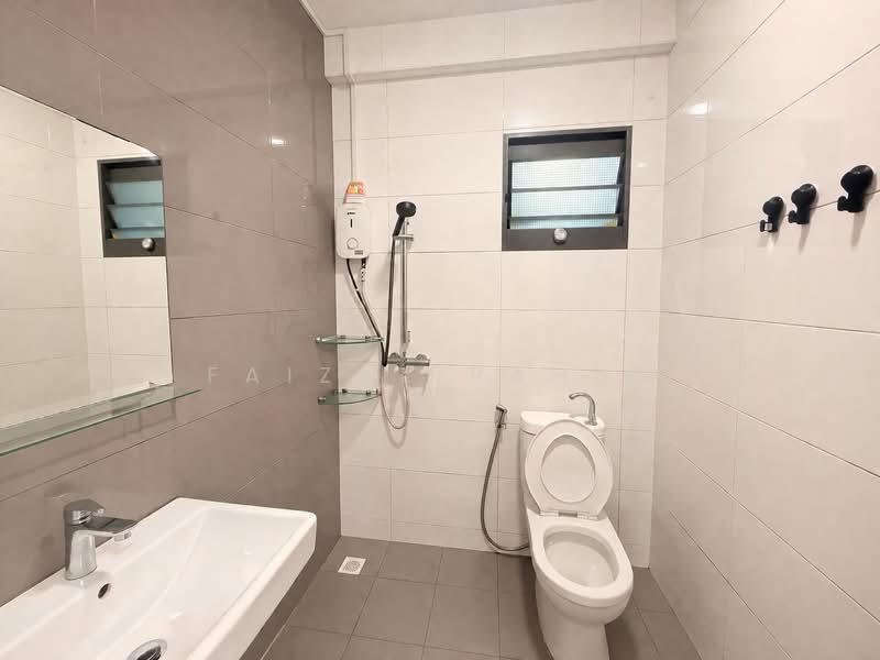478A Yishun Street 44, 478A Yishun Street 44, 2 Bedrooms, 721 sqft, HDB Flat For Sale, by Faizal Rahim, 500203030 - Bathroom - PropertyGuru.com.sg