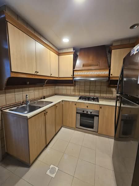 Kentish Green, 20 Oxford Road, 3 Bedrooms, 1,302 sqft, Apartment For Rent, by Tiffany Chen, 500203034 - Kitchen - PropertyGuru.com.sg