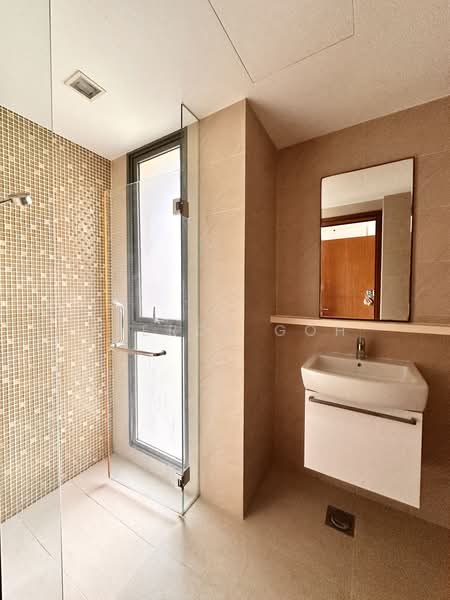 Miltonia Residences, 520 Miltonia Close, 2 Bedrooms, 861 sqft, Condominium For Rent, by Pierce Goh, 500203060 - Bathroom - PropertyGuru.com.sg