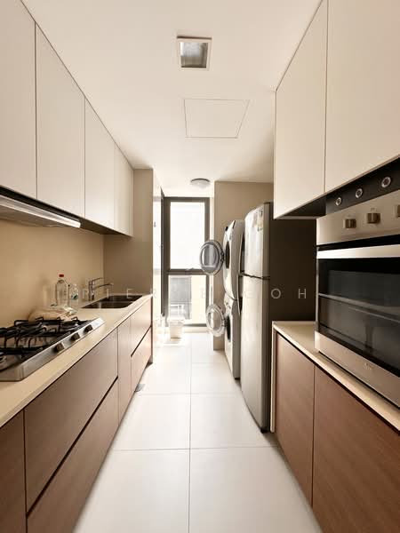 Miltonia Residences, 520 Miltonia Close, 2 Bedrooms, 861 sqft, Condominium For Rent, by Pierce Goh, 500203060 - Kitchen - PropertyGuru.com.sg