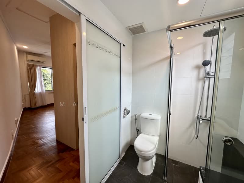 Orchid Apartment, 58A Eng Neo Avenue, 3 Bedrooms, 1,356 sqft, Apartment For Rent, by Matthew Teo, 500203066 - Bathroom - PropertyGuru.com.sg