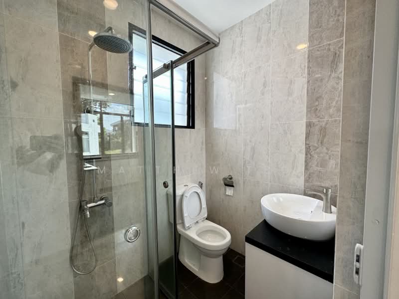 Orchid Apartment, 58A Eng Neo Avenue, 3 Bedrooms, 1,356 sqft, Apartment For Rent, by Matthew Teo, 500203066 - Bathroom - PropertyGuru.com.sg