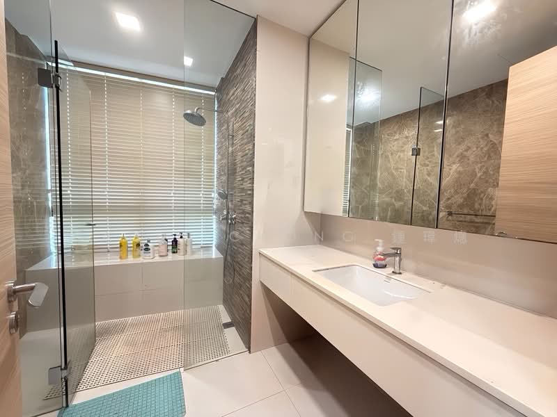 d'Leedon (Former Farrer Court), 9 Leedon Heights, 4 Bedrooms, 1,744 sqft, Condominium For Sale, by Caden Chong 鍾瑋熜, 500203069 - Bathroom - PropertyGuru.com.sg
