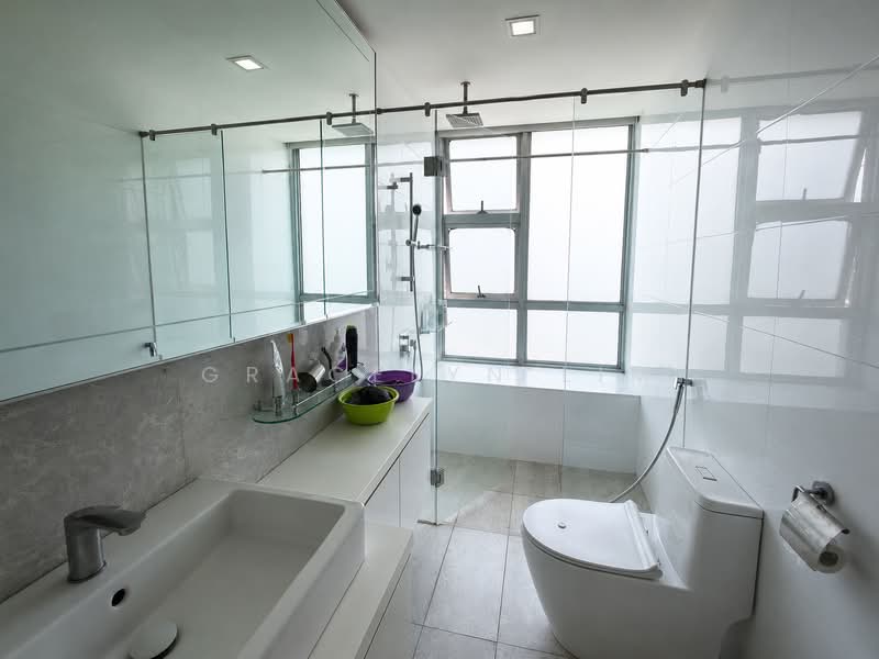 Woodsville 28, 28 Woodsville Close, 4 Bedrooms, 2,384 sqft, Condominium For Sale, by Gracelyn Lim, 500203081 - Bathroom - PropertyGuru.com.sg