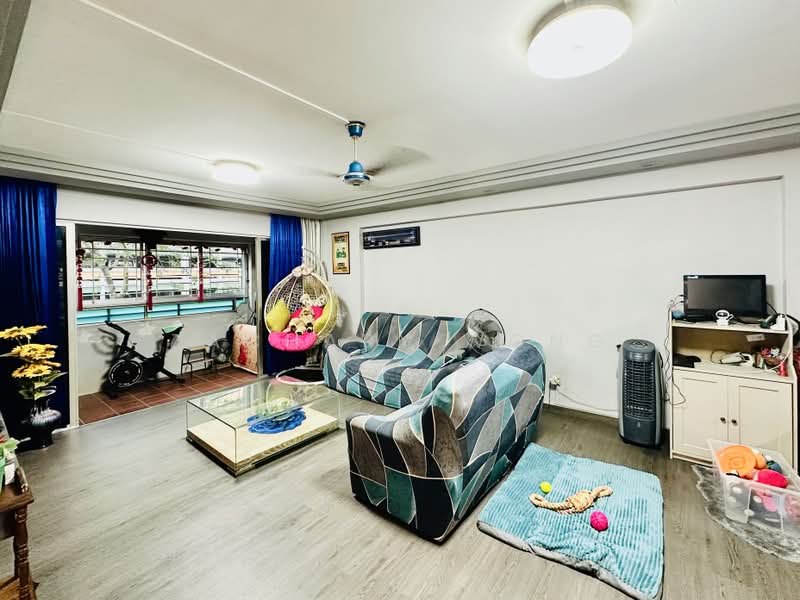 754 Choa Chu Kang North 5, 754 Choa Chu Kang North 5, 4 Bedrooms, 1,636 sqft, HDB Flat For Sale, by Zachary Wong, 500203085 - Living Room - PropertyGuru.com.sg