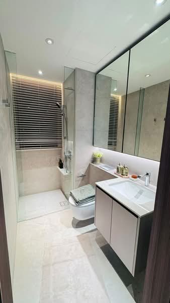 Dunearn House, 760 Dunearn Road, 2 Bedrooms, 527 sqft, Condominium For Sale, by Lex Lim 林双麟, 500203087 - Bathroom - PropertyGuru.com.sg