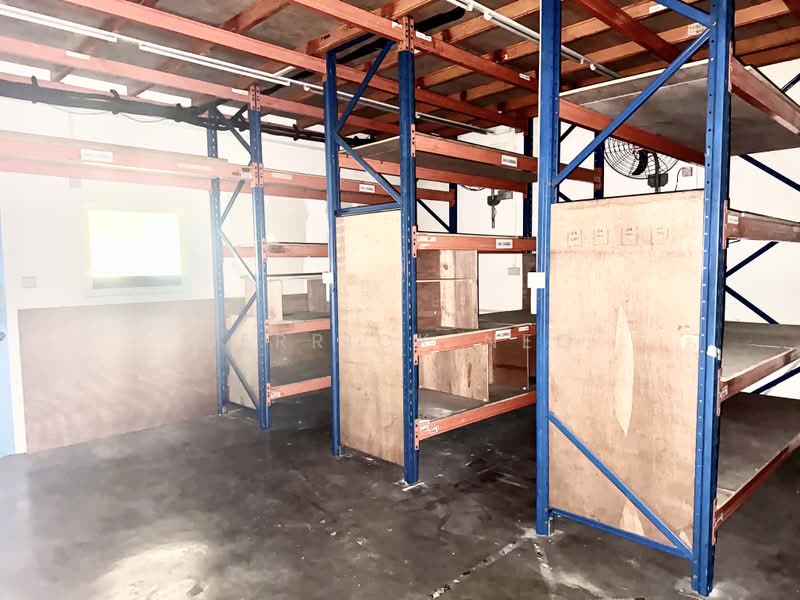 Pioneer Point, 5 Soon Lee Street, 969 sqft, Factory / Workshop (B2) For Rent, by Derrick Neo, 500203090 - Interior - CommercialGuru.com.sg