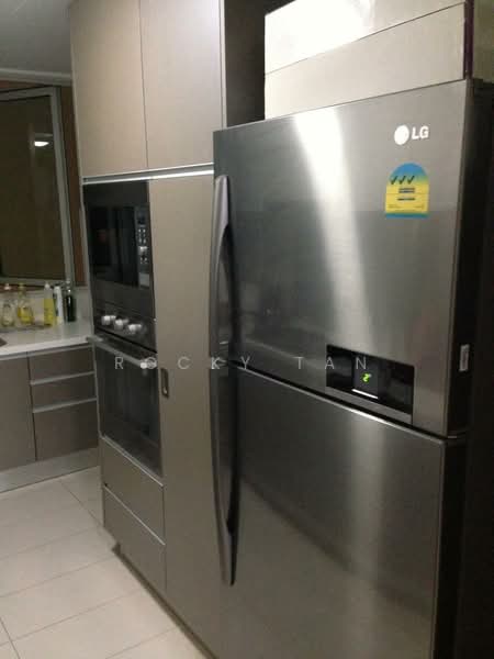 Caspian, 60 Lakeside Drive, Room Rental, 200 sqft, Condominium For Rent, by Rocky Tan, 500203096 - Kitchen - PropertyGuru.com.sg