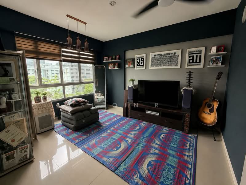 185C Woodlands Street 13, 185C Woodlands Street 13, 2 Bedrooms, 732 sqft, HDB Flat For Sale, by Shiqin R, 500203100 - Living Room - PropertyGuru.com.sg