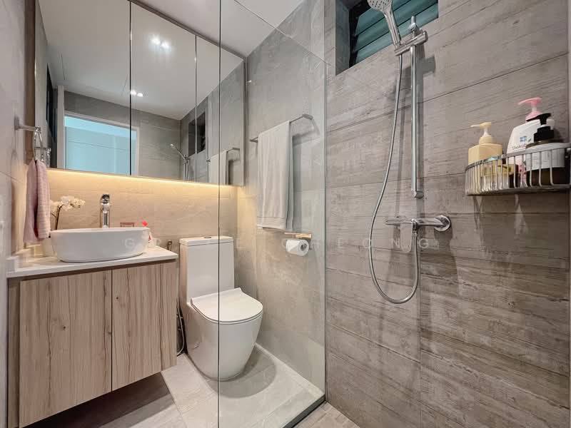 Simsville, 8 Geylang East Avenue 2, 3 Bedrooms, 1,238 sqft, Condominium For Sale, by Grace Cheong, 500203106 - Junior Master Bathroom - PropertyGuru.com.sg