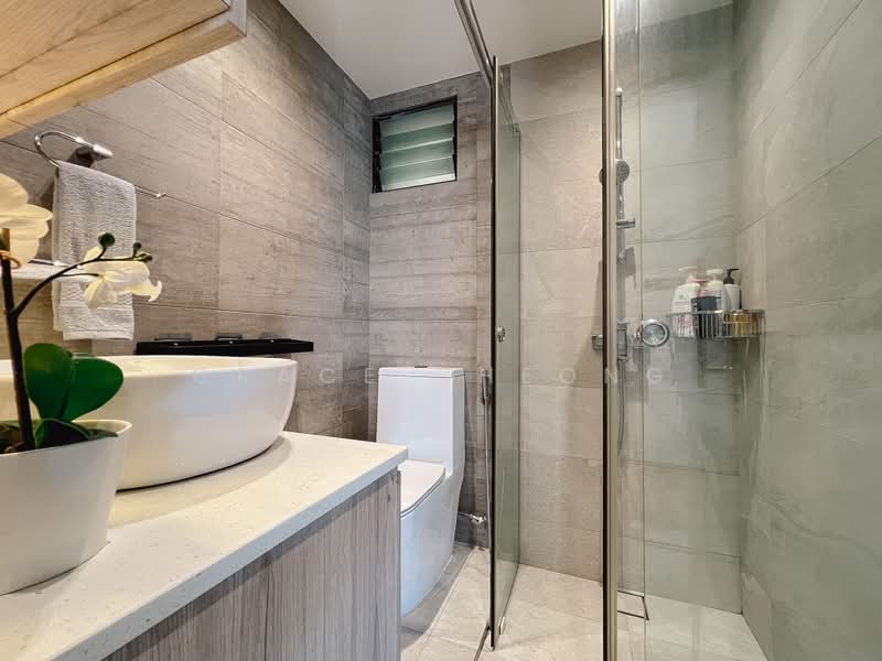 Simsville, 8 Geylang East Avenue 2, 3 Bedrooms, 1,238 sqft, Condominium For Sale, by Grace Cheong, 500203106 - Common Bathroom - PropertyGuru.com.sg