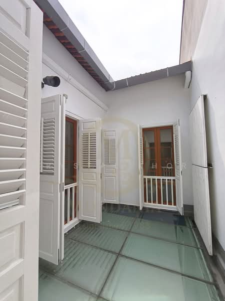 NEW! Wabi Sabi-Themed Shophouse with Attic | No GST | Tras Street, Tanjong Pagar, Tras Street Tanjong Pagar Road Craig Road, 1,551 sqft, Shop / Shophouse For Rent, by Krystal Khor, 500203107 - Exterior - CommercialGuru.com.sg