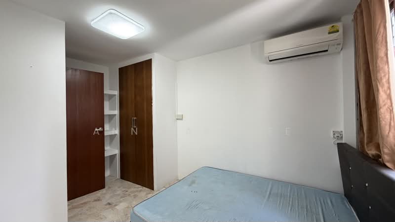 305 Hougang Avenue 5, 305 Hougang Avenue 5, 2 Bedrooms, 797 sqft, HDB Flat For Rent, by Ann Marie Ee, 500203108 - Bedroom - PropertyGuru.com.sg