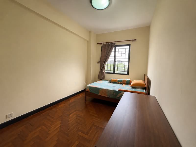 Regent Heights, 56 Bukit Batok East Avenue 5, 3 Bedrooms, 1,173 sqft, Condominium For Sale, by Ivy Boo, 500203113 - Bedroom - PropertyGuru.com.sg