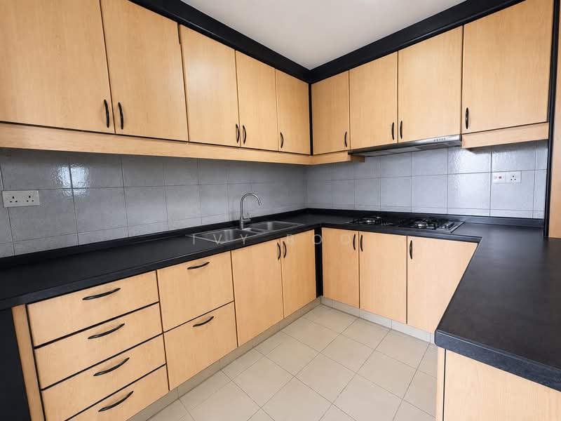 Regent Heights, 56 Bukit Batok East Avenue 5, 3 Bedrooms, 1,173 sqft, Condominium For Sale, by Ivy Boo, 500203113 - Kitchen - PropertyGuru.com.sg