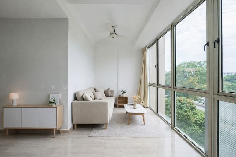 Suites@Braddell, 56 Braddell Road, 2 Bedrooms, 894 sqft, Apartment For Rent, by Kit Toh, 500203123 - Living Room - PropertyGuru.com.sg