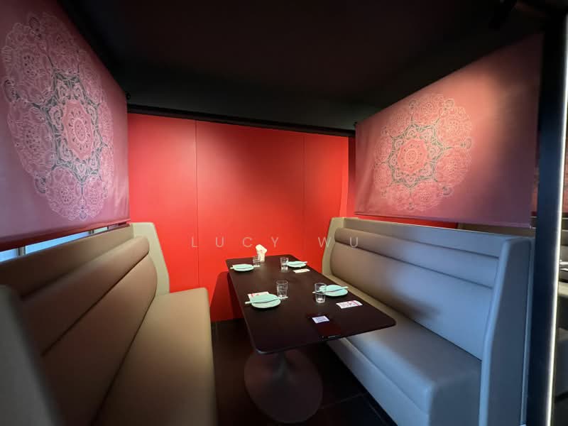 BOAT QUAY CONSERVATION AREA, 63 Boat Quay, 3,000 sqft, Food & Beverage For Rent, by Lucy Wu, 500203129 - Dining Room - CommercialGuru.com.sg