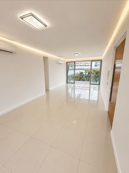 Riveredge, 21 Sampan Place, 3 Bedrooms, 1,690 sqft, Condominium For Sale, by Rohit D., 500203131 - Living Room - PropertyGuru.com.sg
