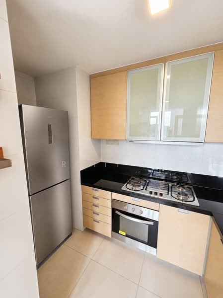 Riveredge, 21 Sampan Place, 3 Bedrooms, 1,690 sqft, Condominium For Sale, by Rohit D., 500203131 - Kitchen - PropertyGuru.com.sg