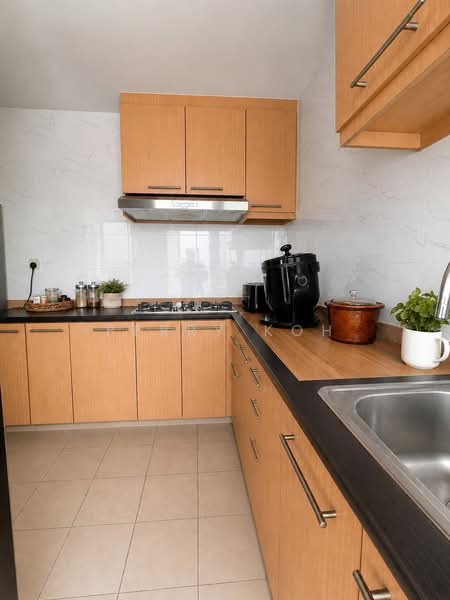 Mountbatten Suites, 861 Mountbatten Road, 3 Bedrooms, 1,130 sqft, Condominium For Sale, by Perry Koh, 500203136 - Kitchen - PropertyGuru.com.sg
