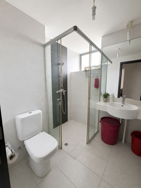 Mountbatten Suites, 861 Mountbatten Road, 3 Bedrooms, 1,130 sqft, Condominium For Sale, by Perry Koh, 500203136 - Bathroom - PropertyGuru.com.sg