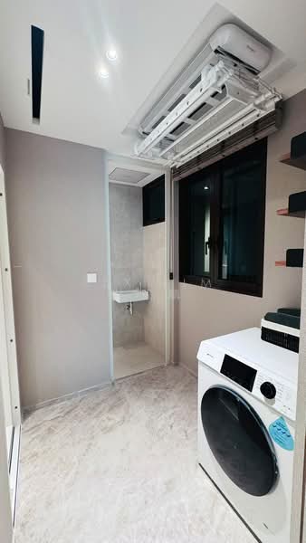 Dunearn House, 760 Dunearn Road, 4 Bedrooms, 1,184 sqft, Condominium For Sale, by Lex Lim 林双麟, 500203139 - Interior - PropertyGuru.com.sg