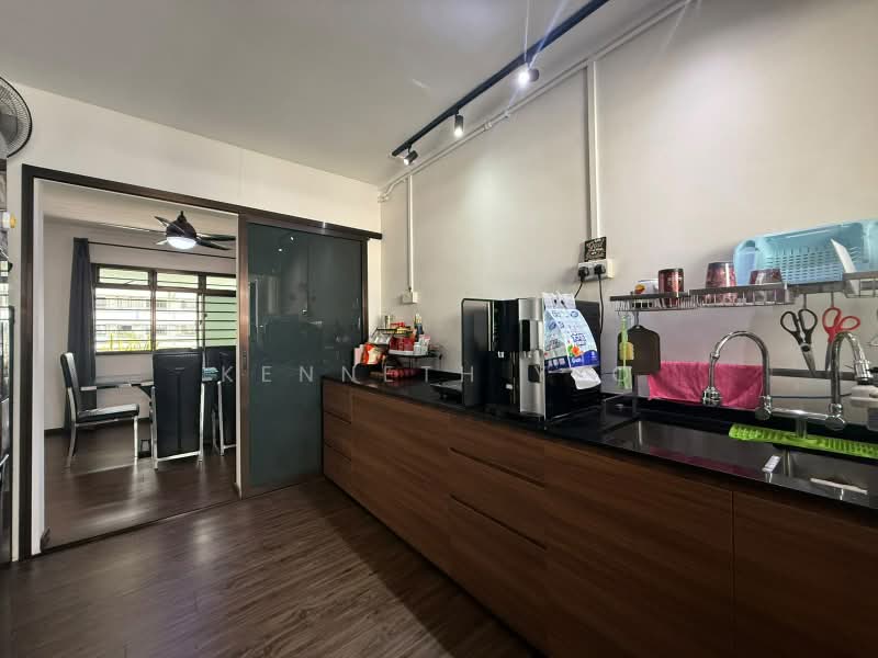 667 Choa Chu Kang Crescent, 667 Choa Chu Kang Crescent, 3 Bedrooms, 1,098 sqft, HDB Flat For Sale, by Kenneth Yeo, 500203142 - Kitchen - PropertyGuru.com.sg