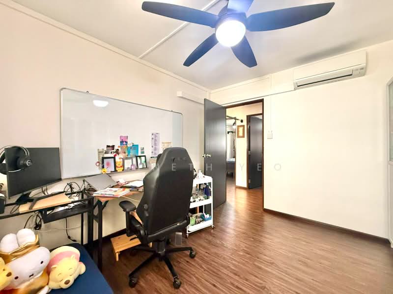 667 Choa Chu Kang Crescent, 667 Choa Chu Kang Crescent, 3 Bedrooms, 1,098 sqft, HDB Flat For Sale, by Kenneth Yeo, 500203142 - Study - PropertyGuru.com.sg