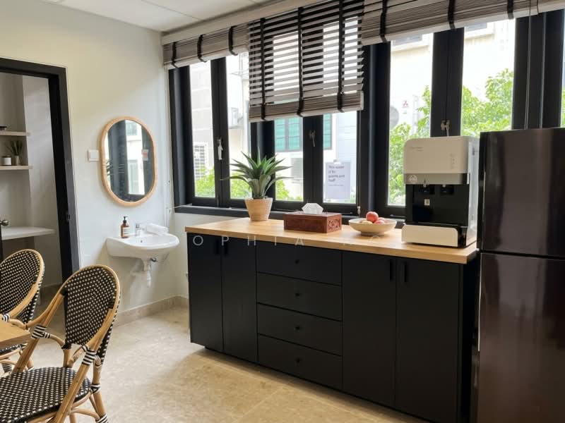 Boat Quay Circular Road #02❤️Raffles Places MRT⭐️Shophouse. Simple layout❤️Office/ shop /others!, Boat Quay, 1,000 sqft, Shop / Shophouse For Rent, by Sophia Ho, 500203165 - Interior - CommercialGuru.com.sg