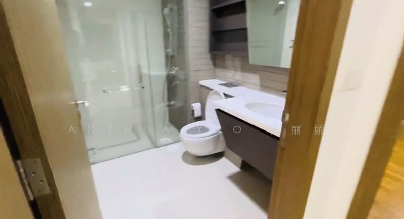 V on Shenton, 5 Shenton Way, 3 Bedrooms, 1,528 sqft, Condominium For Sale, by Anthea Yeo 杨丽娇, 500203174 - Bathroom - PropertyGuru.com.sg