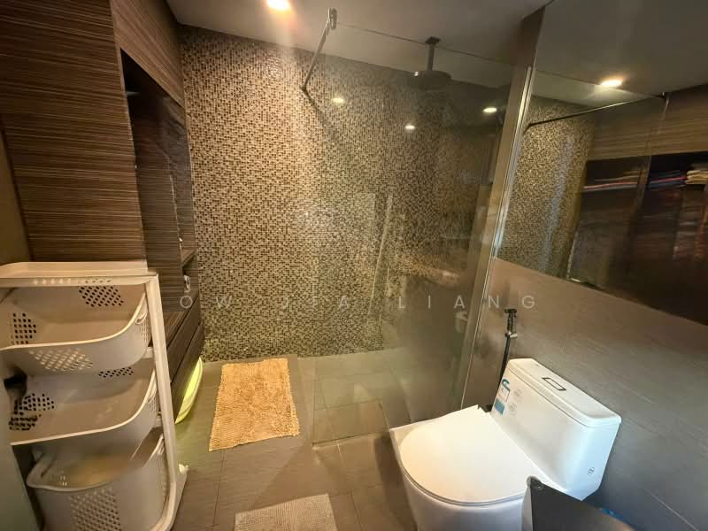 Villa Marina, 21 Jalan Sempadan, 3 Bedrooms, 1,281 sqft, Condominium For Sale, by Low Jia Liang, 500203176 - Bathroom - PropertyGuru.com.sg