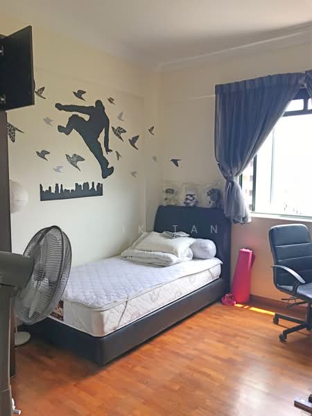 Summerdale, 2 Boon Lay Drive, Room Rental, 150 sqft, Condominium For Rent, by Erik Tan, 500203191 - Bedroom - PropertyGuru.com.sg