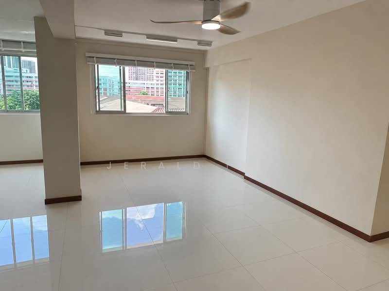 149 Bishan Street 11, 149 Bishan Street 11, 3 Bedrooms, 1,302 sqft, HDB Flat For Rent, by Jerald Foo, 500203193 - Living Room - PropertyGuru.com.sg
