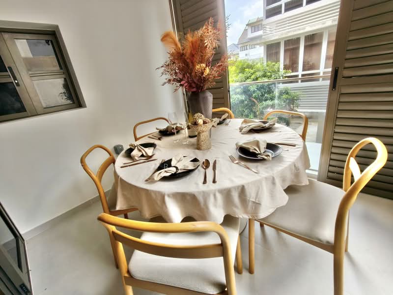 Off Yio Chu Kang Rd, Jansen Road, 3 Bedrooms, 1,012 sqft, Apartment For Sale, by Elisabeth 吕秀恩, 500203205 - Dining Room - PropertyGuru.com.sg