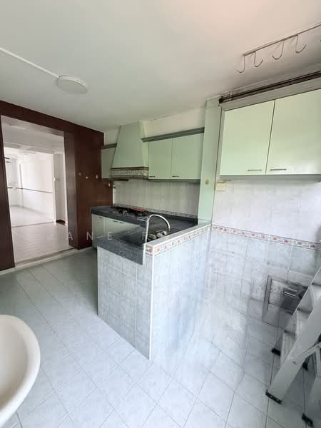 202 Marsiling Drive, 202 Marsiling Drive, 2 Bedrooms, 732 sqft, HDB Flat For Sale, by Jane Francis, 500203216 - Laundry Yard - PropertyGuru.com.sg
