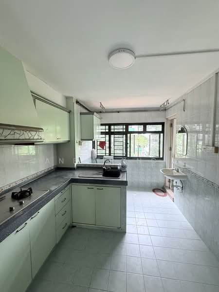 202 Marsiling Drive, 202 Marsiling Drive, 2 Bedrooms, 732 sqft, HDB Flat For Sale, by Jane Francis, 500203216 - Kitchen - PropertyGuru.com.sg