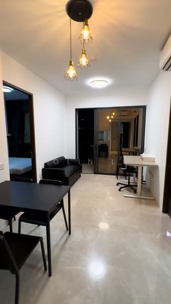 Juniper Hill, 39 Ewe Boon Road, 2 Bedrooms, 657 sqft, Condominium For Rent, by Colin Li, 500203219 - Living Room - PropertyGuru.com.sg