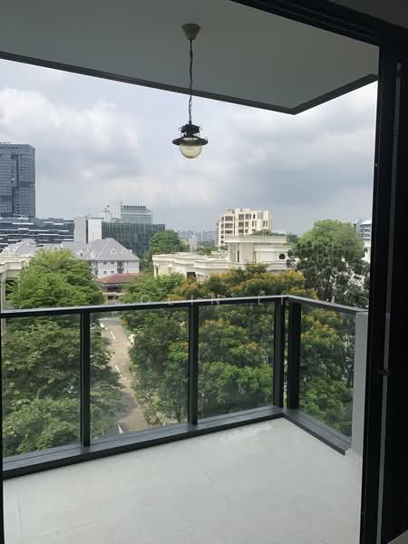 Juniper Hill, 39 Ewe Boon Road, 2 Bedrooms, 657 sqft, Condominium For Rent, by Colin Li, 500203219 - Balcony - PropertyGuru.com.sg