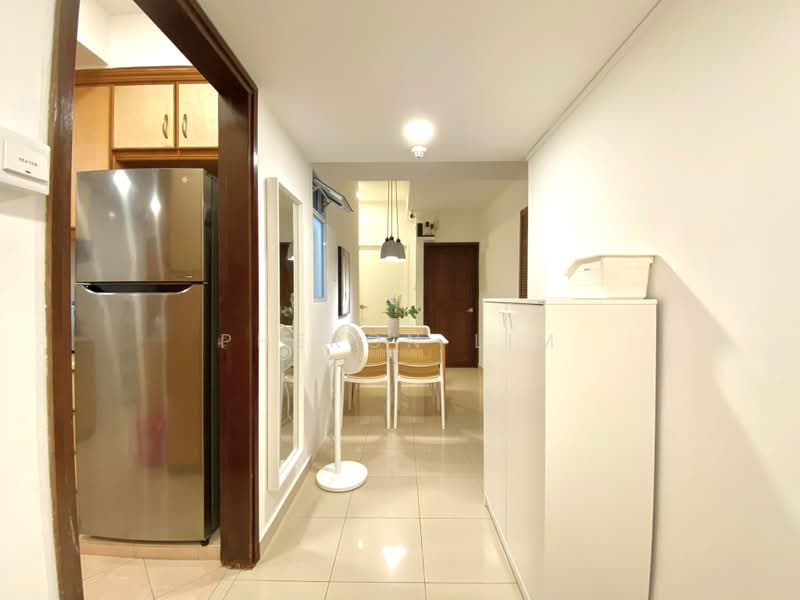 International Plaza, 10 Anson Road, Room Rental, 120 sqft, Apartment For Rent, by Pheron Lim, 500203221 - Corridor - PropertyGuru.com.sg