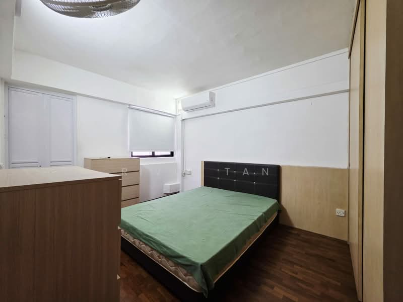 411 Hougang Avenue 10, 411 Hougang Avenue 10, Room Rental, 150 sqft, HDB Flat For Rent, by River Tan, 500203233 - Master with Ensuite - PropertyGuru.com.sg