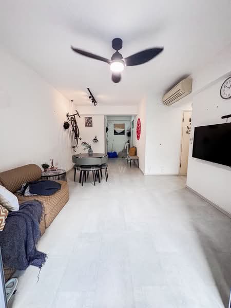 138D Yuan Ching Road, 138D Yuan Ching Road, 3 Bedrooms, 979 sqft, HDB Flat For Sale, by Andrew Yek, 500203251 - Living Room - PropertyGuru.com.sg