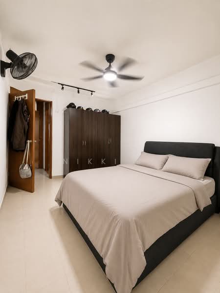 222 Jurong East Street 21, 222 Jurong East Street 21, 2 Bedrooms, 721 sqft, HDB Flat For Rent, by Nikki B., 500203255 - Bedroom - PropertyGuru.com.sg