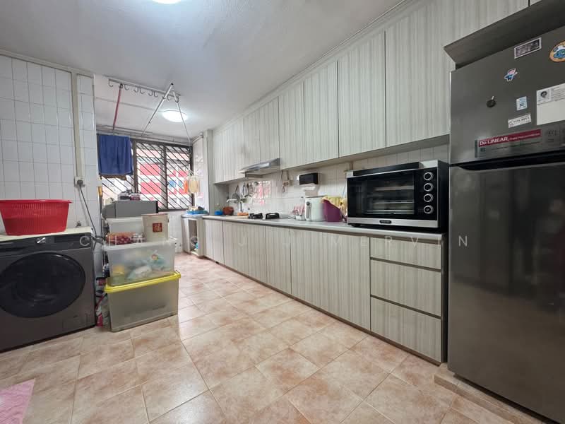 12 Toh Yi Drive, 12 Toh Yi Drive, 3 Bedrooms, 1,119 sqft, HDB Flat For Sale, by Chang J J Mervin, 500203258 - Kitchen - PropertyGuru.com.sg