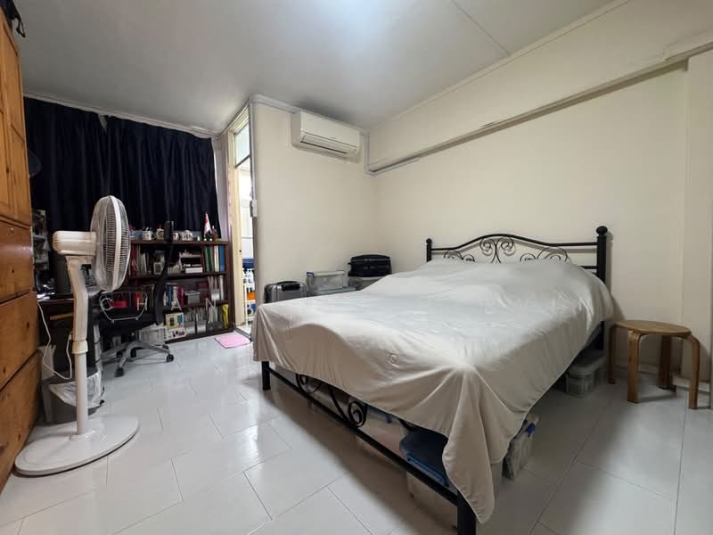 12 Toh Yi Drive, 12 Toh Yi Drive, 3 Bedrooms, 1,119 sqft, HDB Flat For Sale, by Chang J J Mervin, 500203258 - Bedroom - PropertyGuru.com.sg
